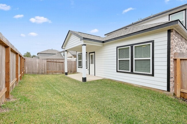 Building Photo - 8598 Blueberry Ash St