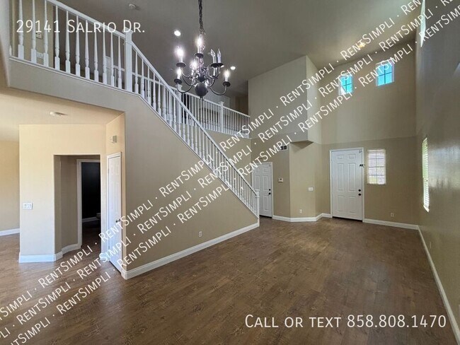 Building Photo - 29141 Salrio Dr