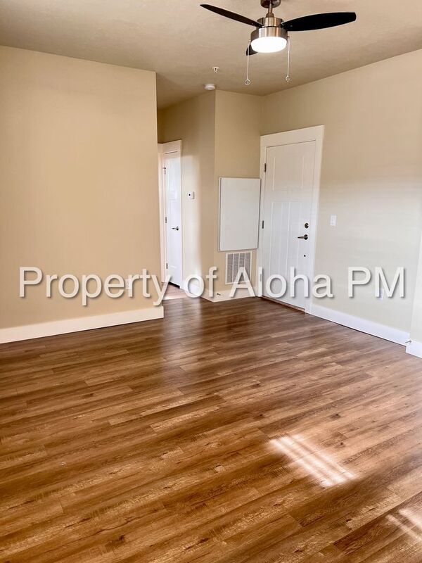 Building Photo - 3558 E Grand Forest Dr