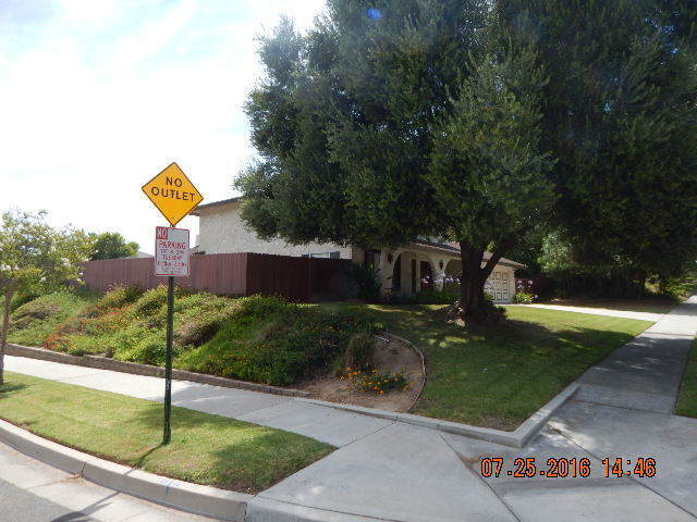 Building Photo - FANTASTIC SINGLE FAMILY RESIDENCE 4 Bedrooms, 2.5 Bathrooms HOME IN CANYON CREST!!! **((RESERVED))**