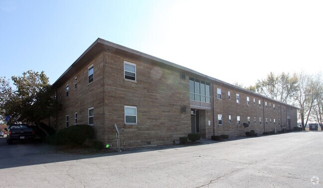 Building Photo - Cedarbrook Apartments