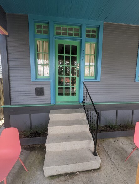Building Photo - 3806 Bienville St