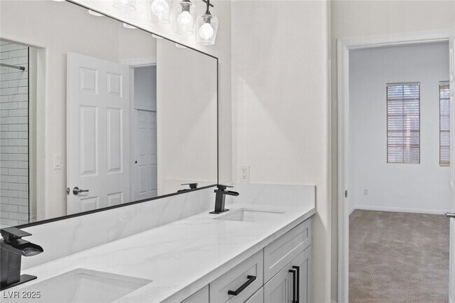 Building Photo - 4630 Laguna Vista St