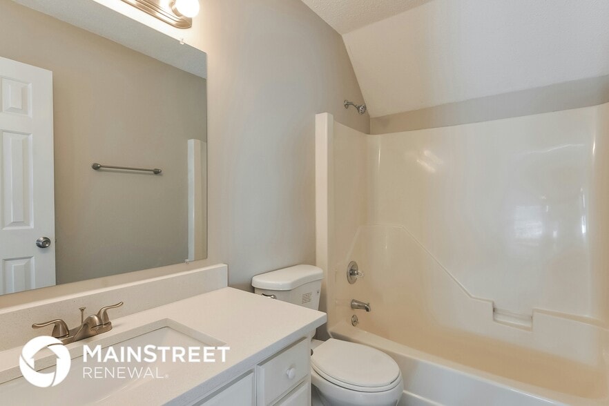 Building Photo - 132 Wood Bend Ct