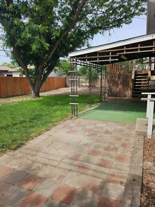 Building Photo - ALL PROSPECTIVE TENANTS MUST SUBMIT A $58 NON-REFUNDABLE APPLICATION FEE PER APPLICANT ONLINE AND...
