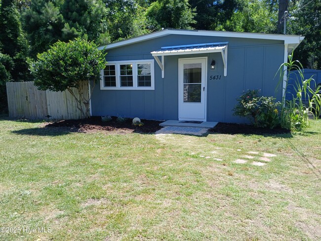 Primary Photo - 5501 Myrtle Grove Rd
