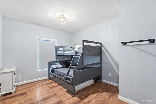 Building Photo - 18 La Vista Ave