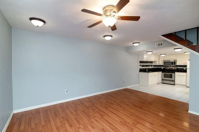 Building Photo - 3121 Park Ln