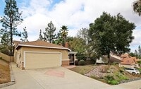 Building Photo - Cute 4 Bedroom House Located in the Heart of Rancho Bernardo!