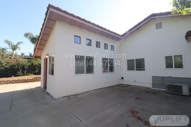 Building Photo - 3 bedroom 2.5 bathroom home in Ramona Coun...