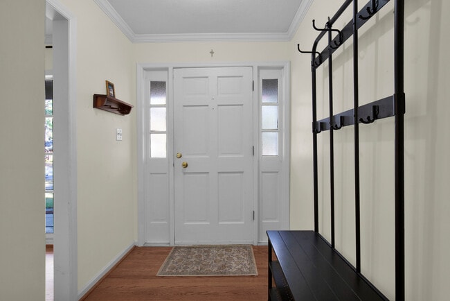 Building Photo - 3305 Granville Dr