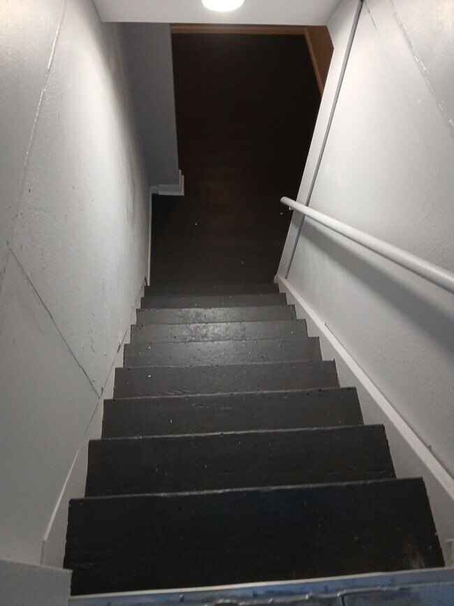 Building Photo - 4610 Illinois St