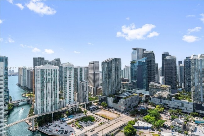 Building Photo - 90 SW 3rd St