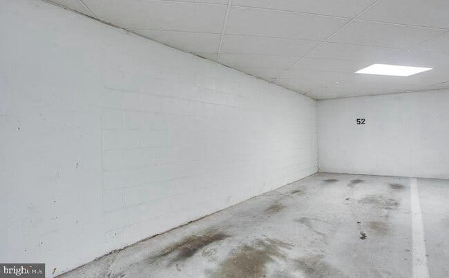 Building Photo - 2204 Westcourt Ln