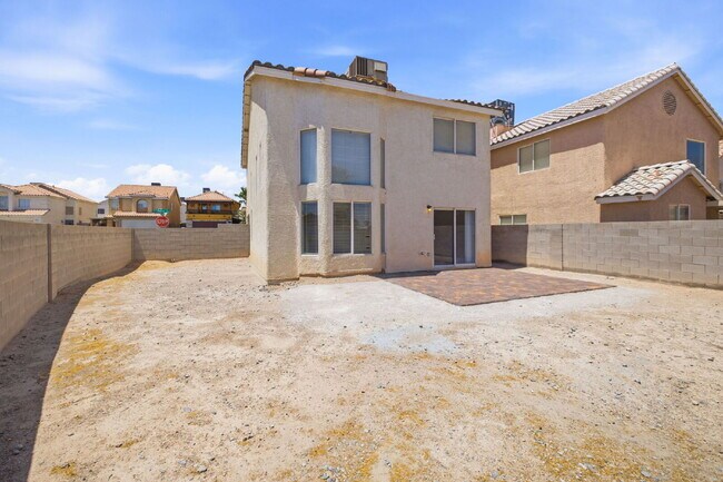 Building Photo - "Modern Comfort Close to Nellis Airforce Base: Spacious 3-Bed Home with 2.5 Baths in Vibrant Las ...