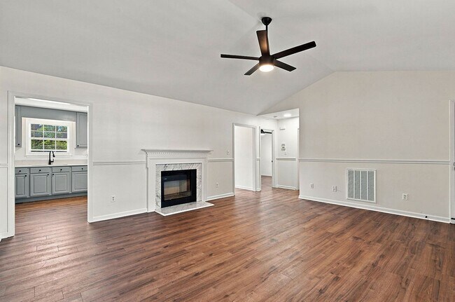 Building Photo - 928 S Willhaven Dr