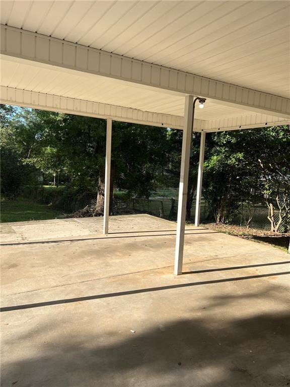 Building Photo - 4861 Woodcliff Dr N