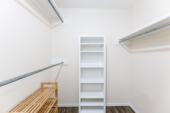 Building Photo - 5703 80th St