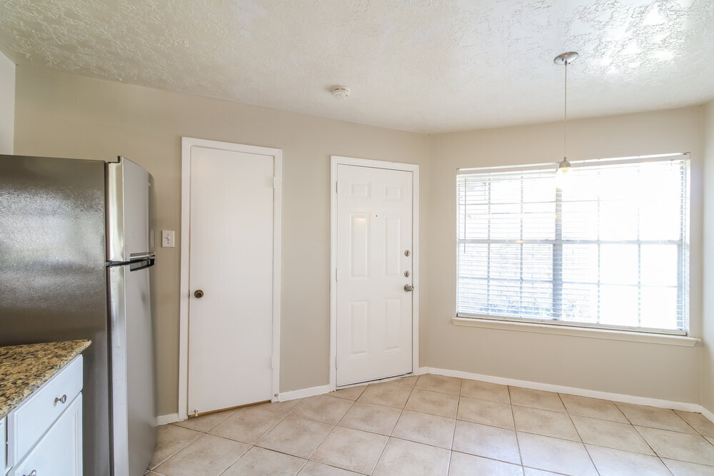 Building Photo - 11422 Milners Point Dr