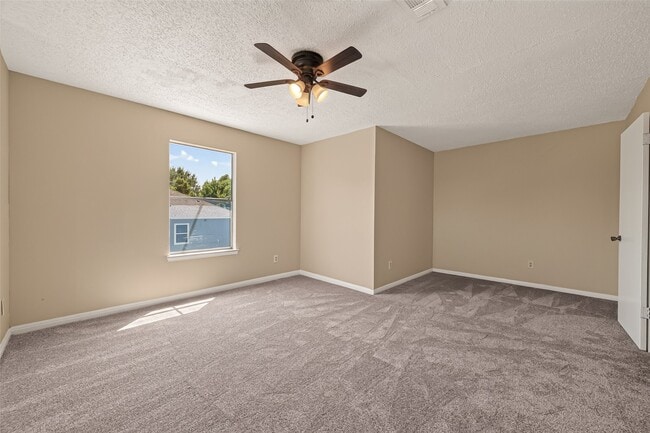 Building Photo - 13309 Milo Dr