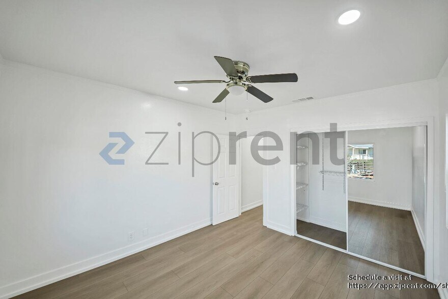 Building Photo - 2814 W Ave 34