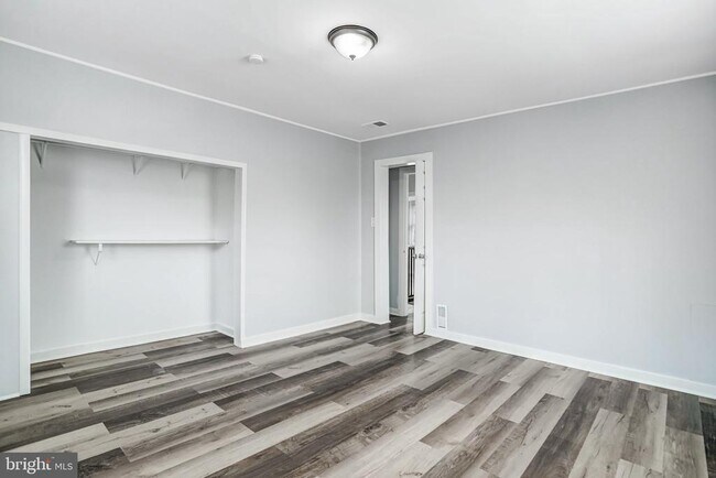 Building Photo - 6226 20th Ave