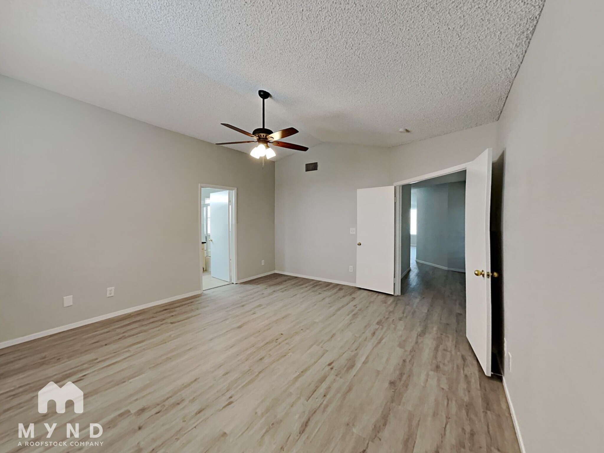 Building Photo - 142 Wynntry Dr