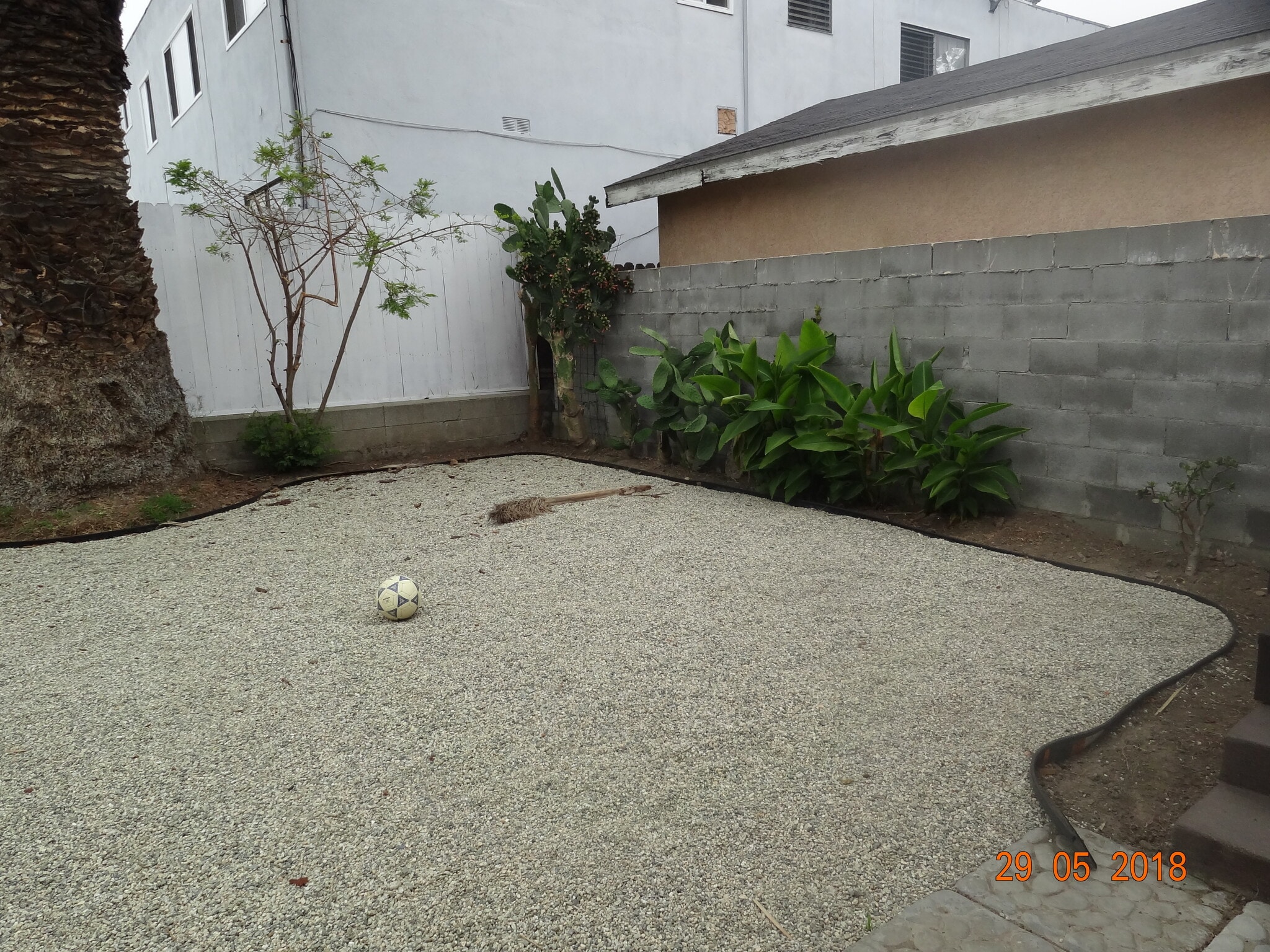 Building Photo - 623 W Queen St