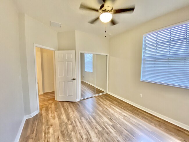 Building Photo - 7472 Bristol Cir
