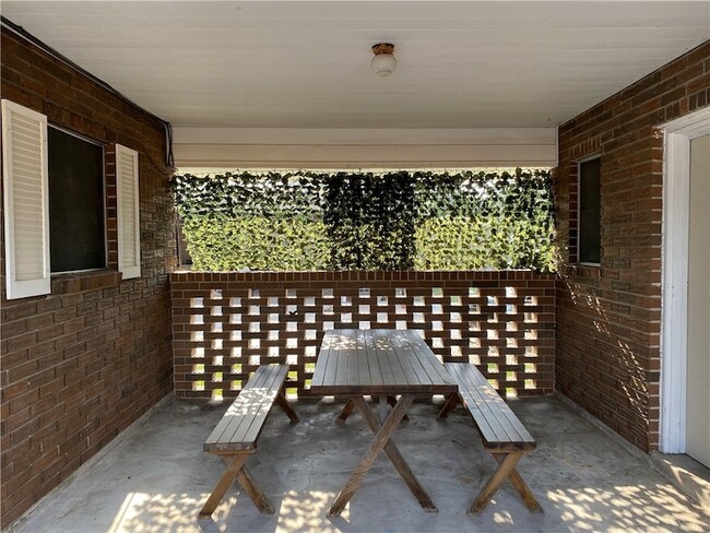 Building Photo - 10802 Timbergrove Ln