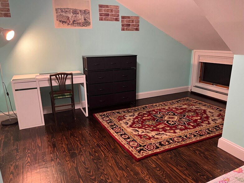 Building Photo - 1087 N Hoosac Rd