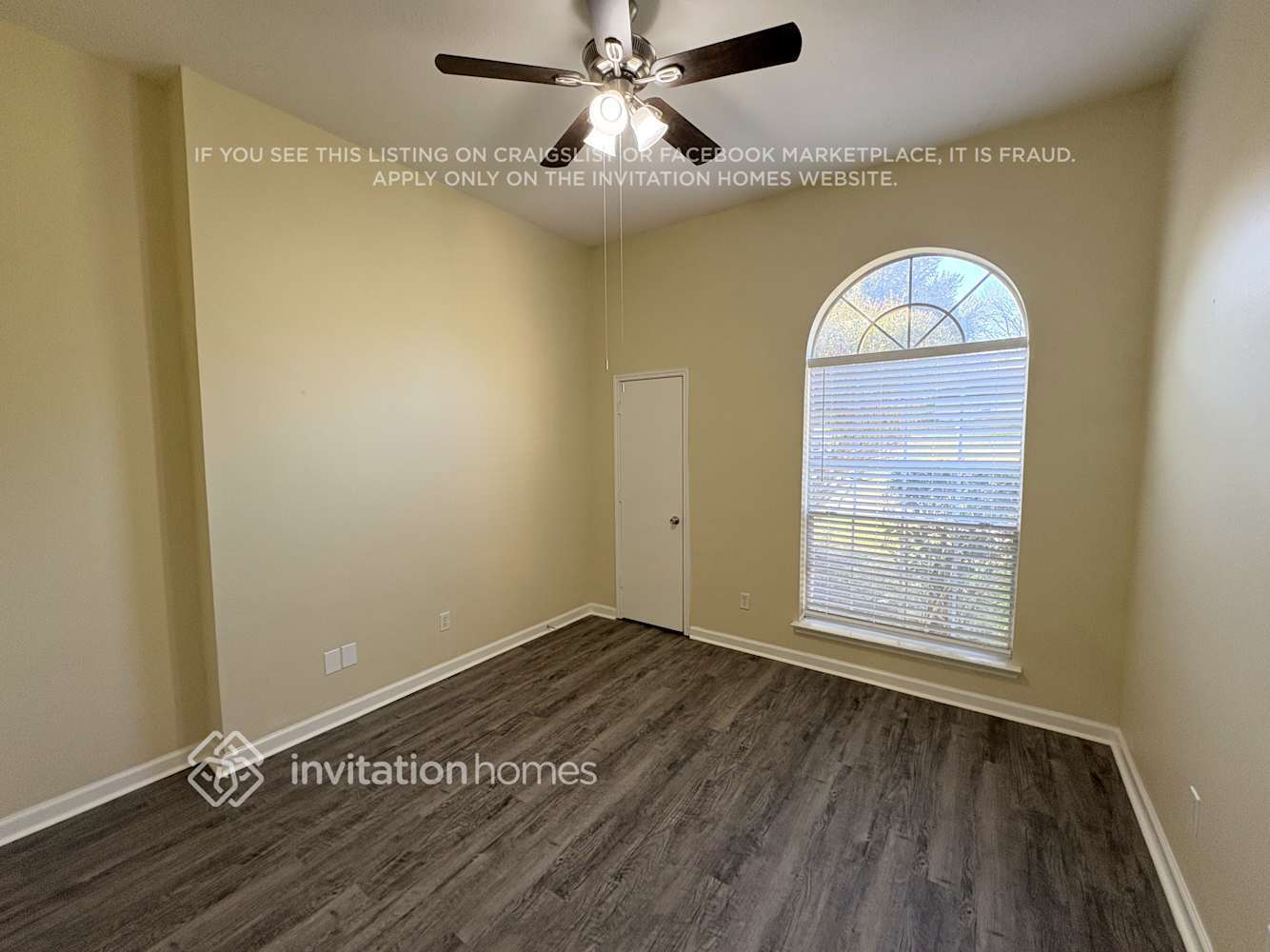 Building Photo - 10714 Estelle Cir