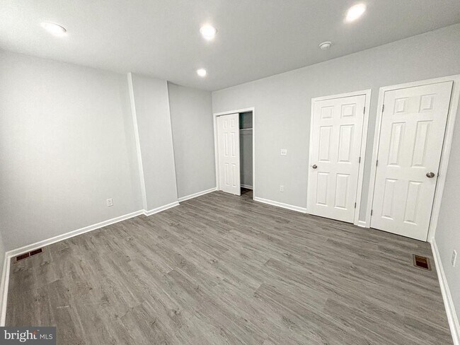 Building Photo - 3631 Reed St
