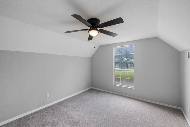 Building Photo - 206 S Cleveland St