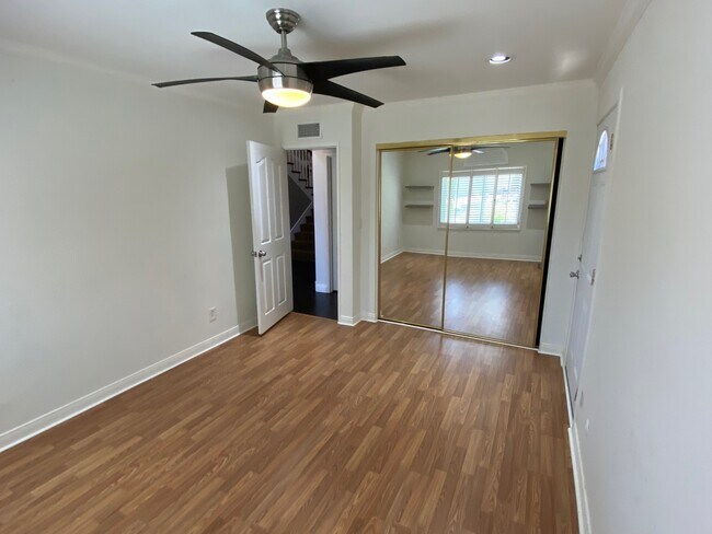 Building Photo - 20947 Hackney St