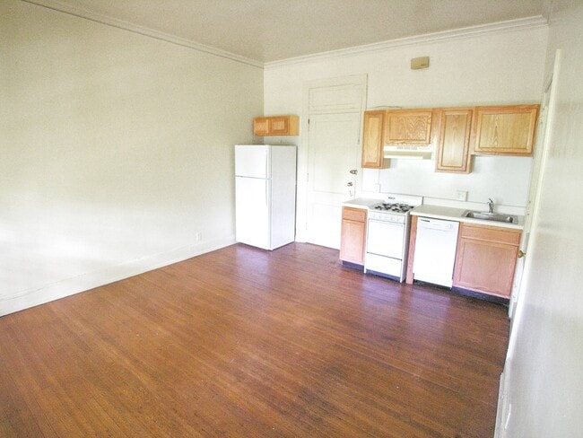 Kitchen/Living Room - Wellesley Place