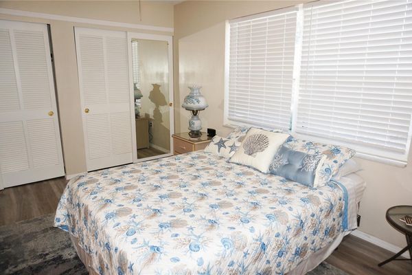 Building Photo - 4158 Tamiami Trl
