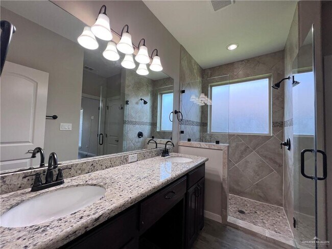 Building Photo - 5016 Escondido Pass