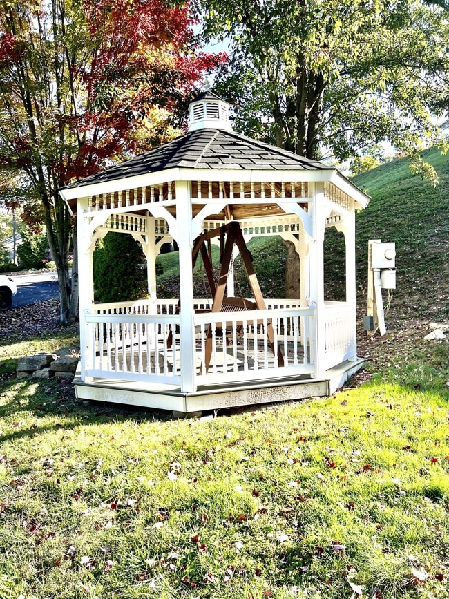 Building Photo - 3 Canyon Cove