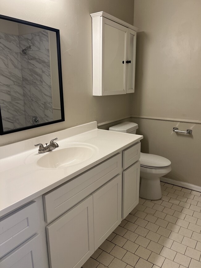 Building Photo - 12602 Abbotts Way