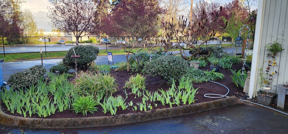 Building Photo - 2683 12th Pl SE