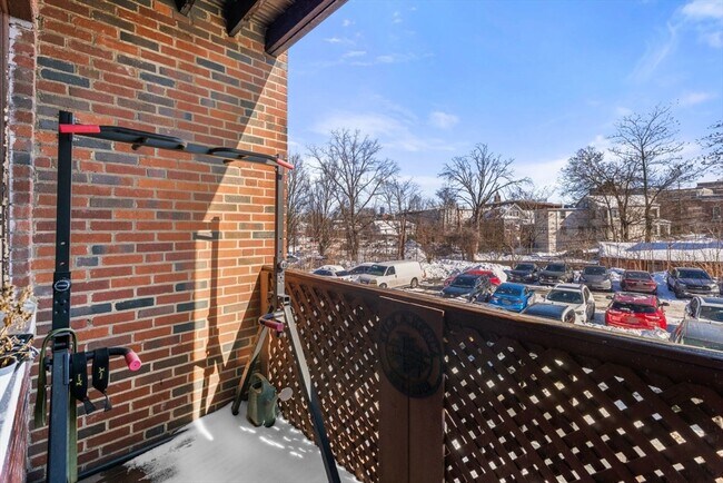 Building Photo - 401 Washington St