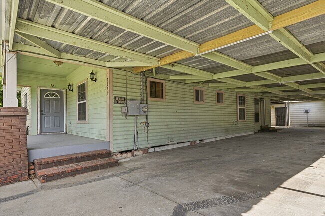 Building Photo - 7839 Goode St