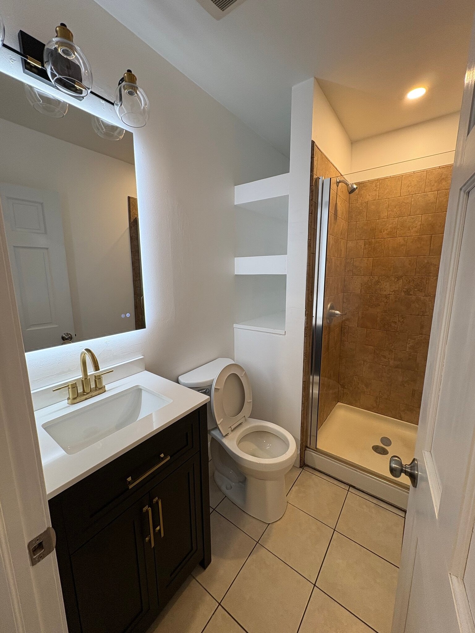 Building Photo - 87 Columbia St