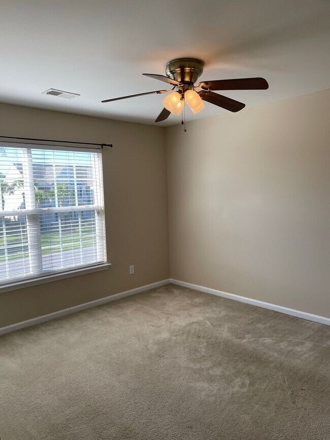 Building Photo - 3234 Volterra Way