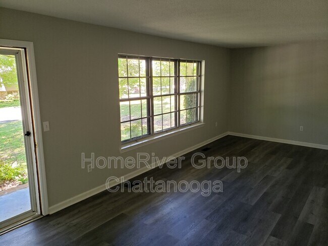 Building Photo - 218 Townsend Cir