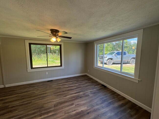 Building Photo - 10523 Williamson Rd