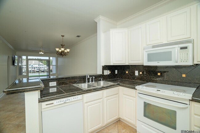 Building Photo - 12386 River Highlands Dr