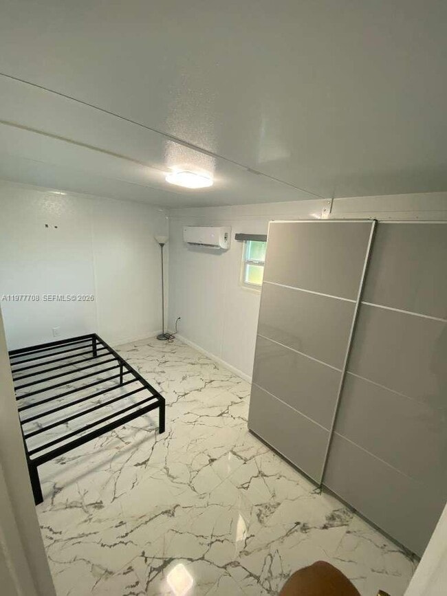 Building Photo - 7110 Hope St