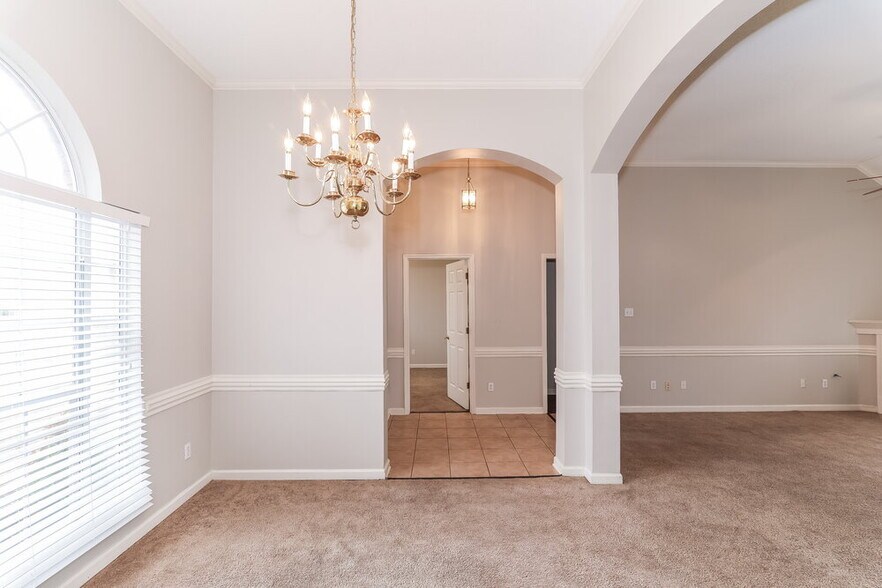 Building Photo - 661 Shelley Renee Ln